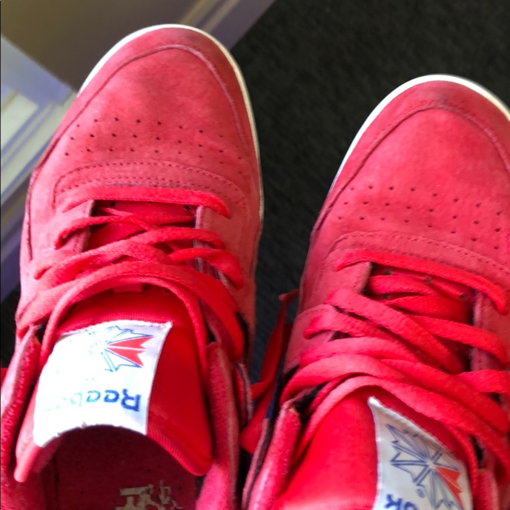 Reeboks - Picture 2 of 2